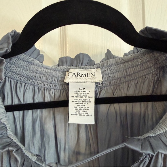 Carmen Marc Valvo Charcoal Blouse - Picture 2 of 3